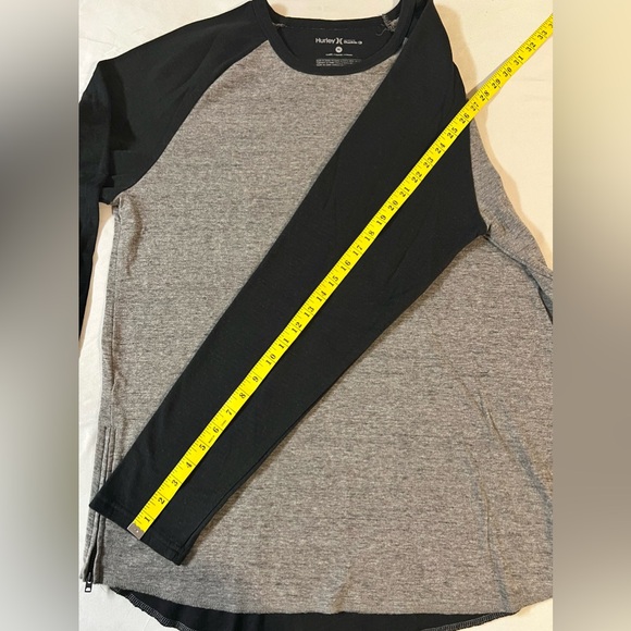 Hurley Men’s XL Long Sleeve Tee - Picture 5 of 6
